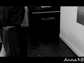 Anna Bound Can't Resist Playing with Herself While Chatting on Her Online Dating App