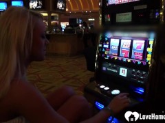 Video Picking up a hot babe at the casino