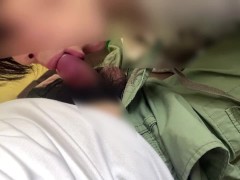 テントの中で股間にテントが張ってきたからエッチな人妻熟女に濃厚なフェラチオしてもらった★ - Screenshot 15 of 16 - Pov