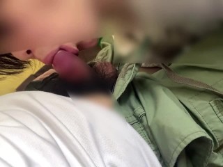 Я получил мокрый минет от непослушной замужней женщины в палатке кемпинга