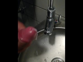 Quick cumshot in the public toilet - nearly ruined
