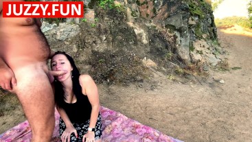 Трахнул русскую нимфу на камне. Природа, догги-стайл