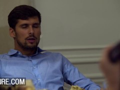 Mina Sauvage secret licking and BJ during dinner