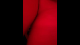 Feeling A Little Red... Attendez la fin ! Fellation | Jouir | MILF | réel orgasme