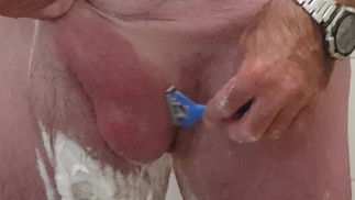 修剪和剃除巨大的鸡巴，之后自慰，摇晃性高潮 - 大鸡巴爸爸 - 完整版