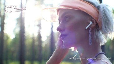 Отсосала соседу в лесу после пробежки