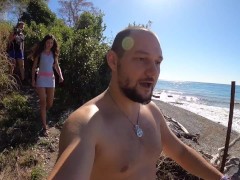 Video 4 guys fucked a young bitch on the beach