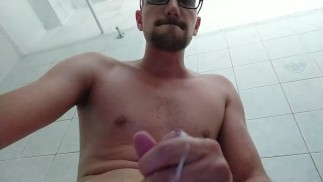 Очень-очень горячая сперма и очень жесткая игра