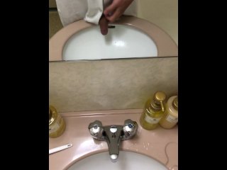 I serve yellow sweet juice at the hotel.