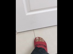Red Slippers - Screenshot 16 of 16 - Slippers