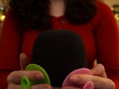 • Microphone Brushing • - Screenshot 15 of 16 - Solo Girl