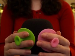 • Microphone Brushing • - Screenshot 5 of 16 - Solo Girl