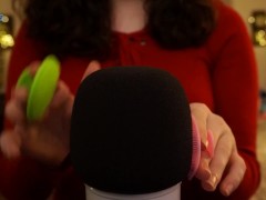 • Microphone Brushing • - Screenshot 8 of 16 - Hands