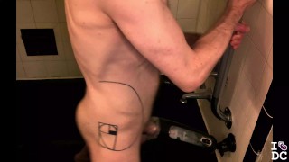 Bestvibe sent me an automatic masturbator to play with – Hot guy Fucks an Electric Fleshlight – Fun!