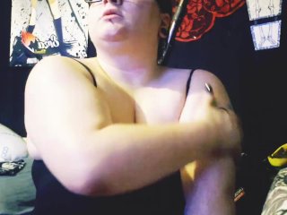 Juicy Jessie - Watch me lotion my soft chubby body