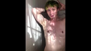 shower w me