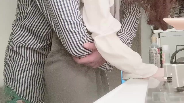 【女性向け】料理中にイケメン彼氏が甘えながら、あそこを触ってくる10分間「邪魔しないから触らせて」