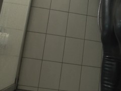 Get in zipperless Neckentry Catsuit under shower - Screenshot 13 of 16 - Rubber