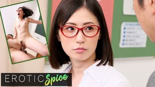 Deviante Die Süße Japanische Frau Betrügt Ihren Lehrerkollegen Und Bekommt Einen Feuchten, Cremigen Pussy-Creampie