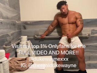 Pissing in the_gym bathroom then cumming