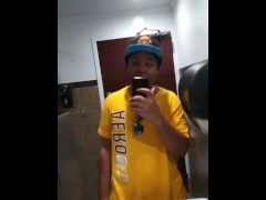 MCGOKU305 FREESTYING WHILE GETTING A BLOWJOB AND DEEPTHROAT