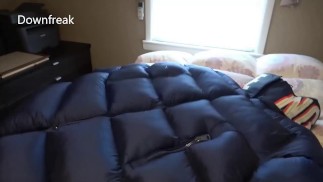 终极羽绒服他妈的。闪亮的尼龙河豚手淫。XUMU 巨型外套。短版。