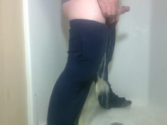 Pee compilation - Screenshot 14 of 16 - Piss