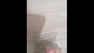 In die Wand gefüllt Sperma