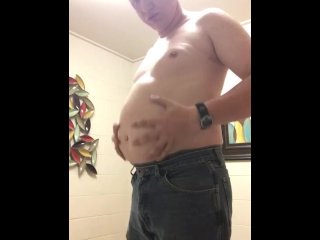belly, exclusive, vertical video, mentos