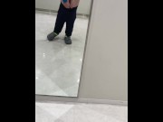 Preview 1 of 公衆トイレで