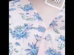 【野外露出オナニー公開】住宅街でおまんこ丸出しオナニーして通行人に興奮する変態OL - Screenshot 8 of 16 - Japanese Public