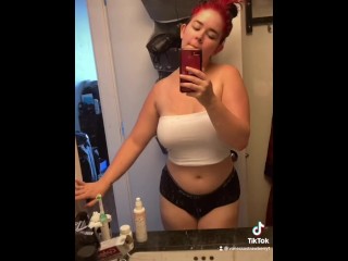 Cute 18 Y.o Babe From TikTok Shows Her Boobs And