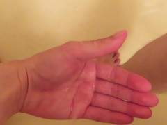 Pissing on the palm!!