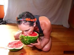 Solo Pussy-loving MILF Licks, Fists, Squirts on Watermelon; Eats Squirt; Messy!