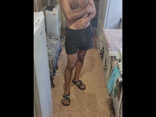 vertical video, kitchen, exclusive, solo male