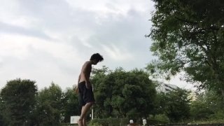我在东京奥运会场馆附近的公园里和一个他妈的哥们进行了高强度的性训练！【打屁股】