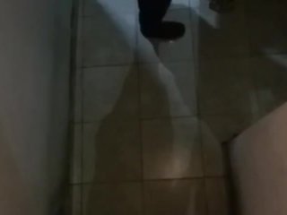  se la chupo al repartidor del super mercado