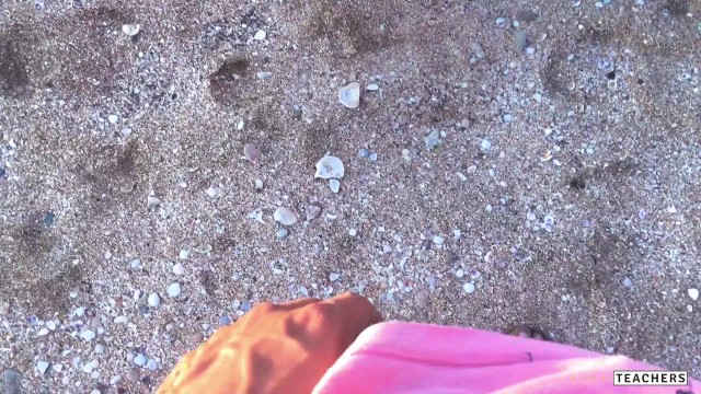 I Picked up a Ukrainian Beauty on the Beach and Quickly Fucked her in the Bushes
