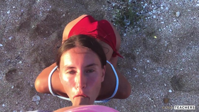 I Picked up a Ukrainian Beauty on the Beach and Quickly Fucked her in the Bushes