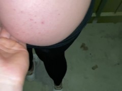 Я Насадил На Член Игривую Незнакомку С Огромным Задом В Черных Лосинах В Подъезде И Кончил Ей В Рот - Screenshot 13 of 16 - Fucking Outside