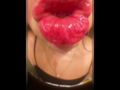 Sniffing Around  - Screenshot 7 of 16 - Lip Sniffing