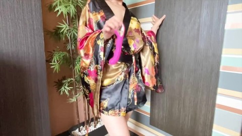 Desagradable squirting de kimono girls