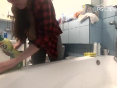 Big Tits Lena downblouse while cleaning bathtube