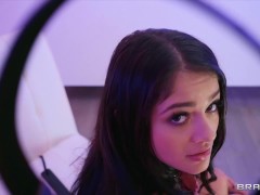 Big Ass Anal For A Heavy Load / Brazzers