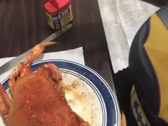 Eating a big crab 