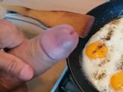 Big dick is cuming on his breakfast