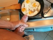 Preview 1 of Big dick is cuming on his breakfast, adding some deliciousy 💦🍳
