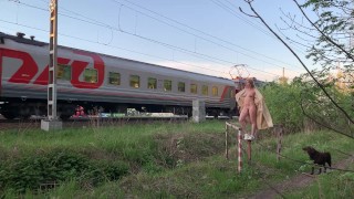Sugarnadya Decidió Mostrar Su Cuerpo Sexy A Todo El Tren