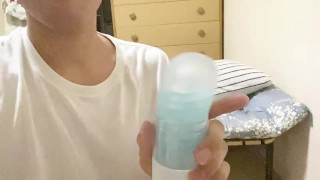 Japanese sexy guy who shoots his sperm in an erotic voice.