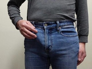 ジーンズの上からちんちんを揉んでパンツ内射精！